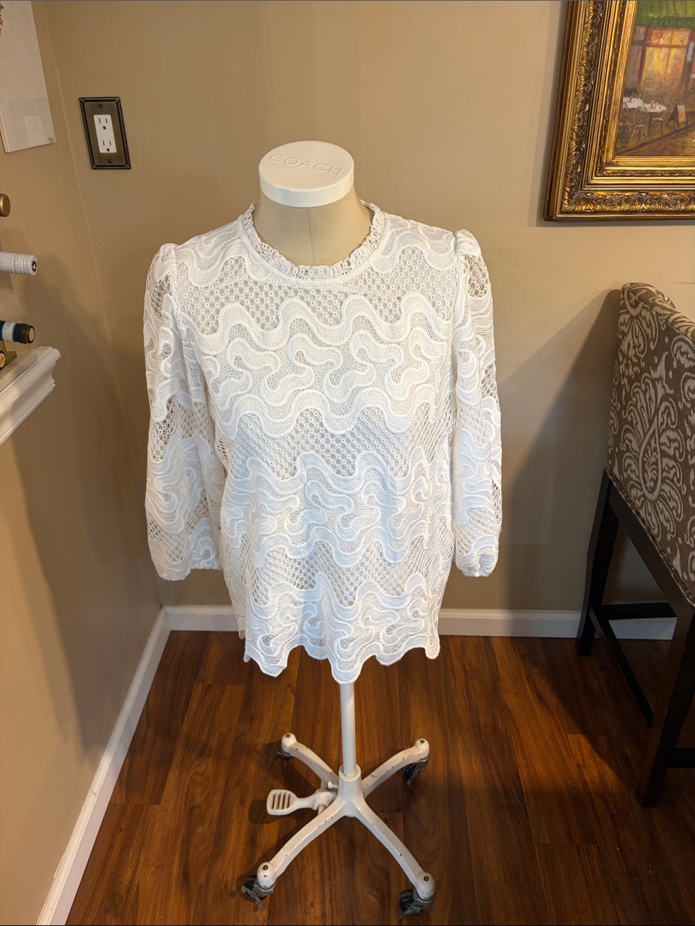 Express White Lace Wave-Pattern Top